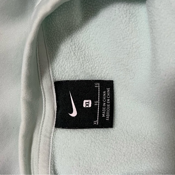 Nike Women’s Mint Green Crewneck Sweater - Picture 5 of 6